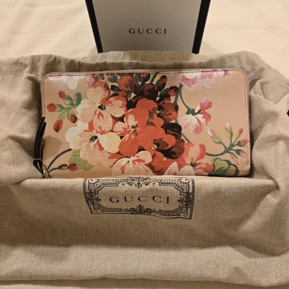 Gucci Blooms Pink Floral Zip Around Wallet